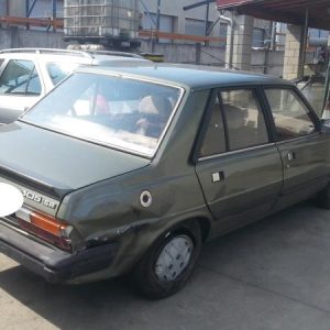 PEUGEOT 305