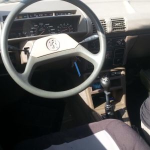 PEUGEOT 305