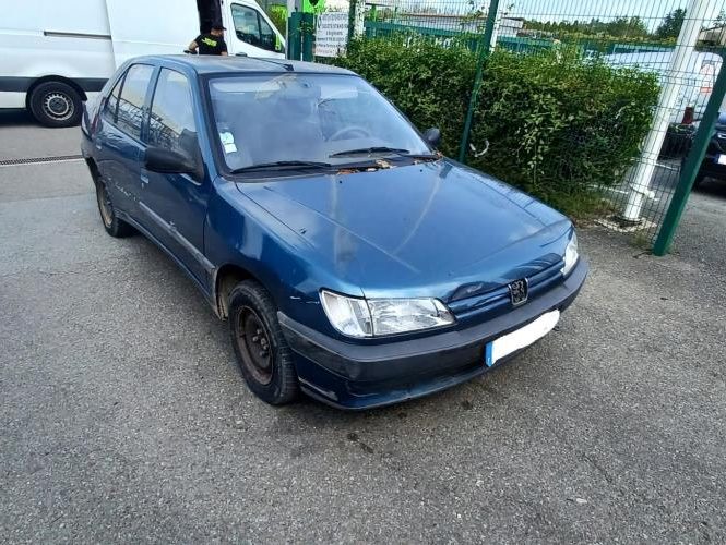 PEUGEOT 306