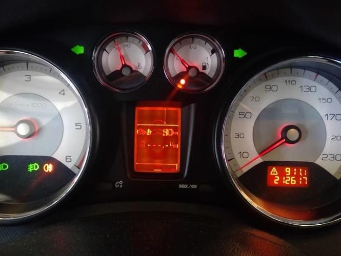 PEUGEOT 308 1 PHASE 1