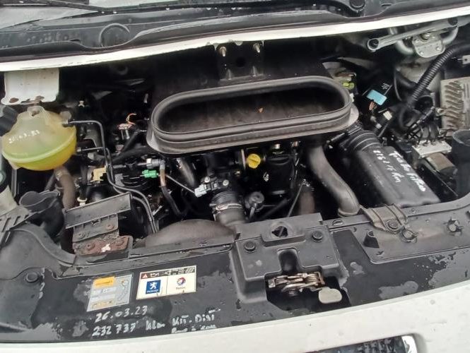 PEUGEOT EXPERT 2