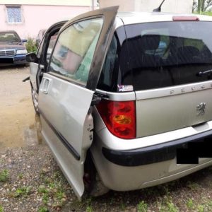 PEUGEOT 1007