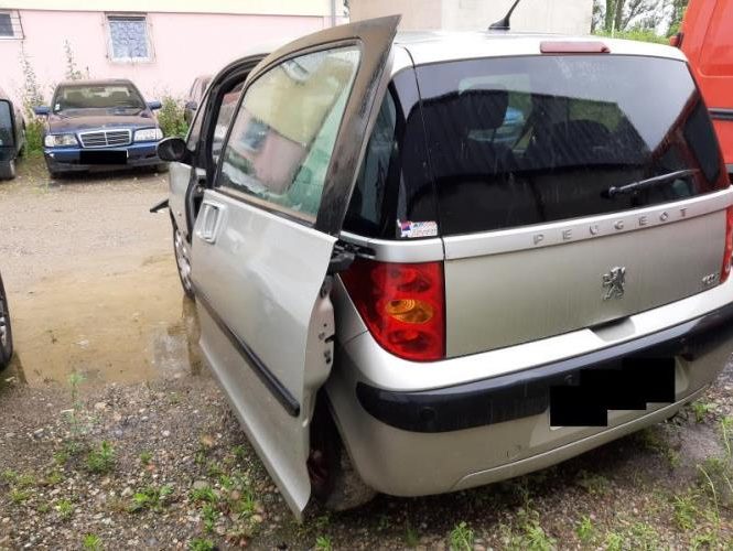 PEUGEOT 1007