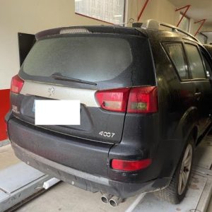 PEUGEOT 4007