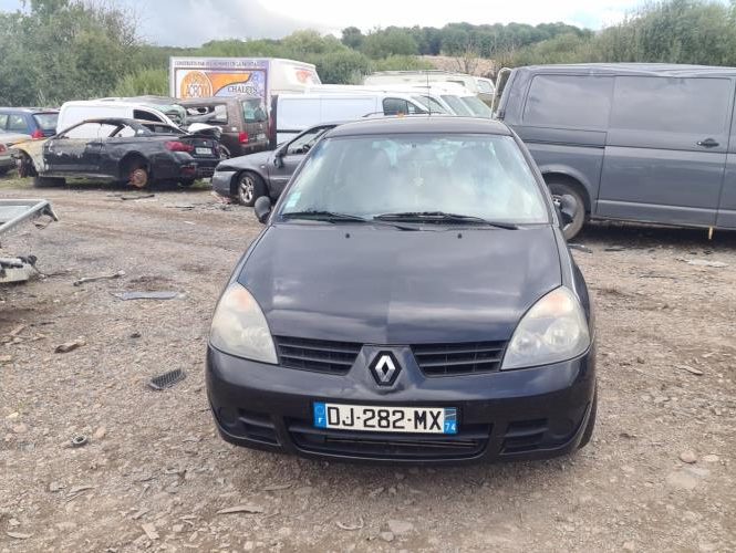 RENAULT CLIO 2 CAMPUS