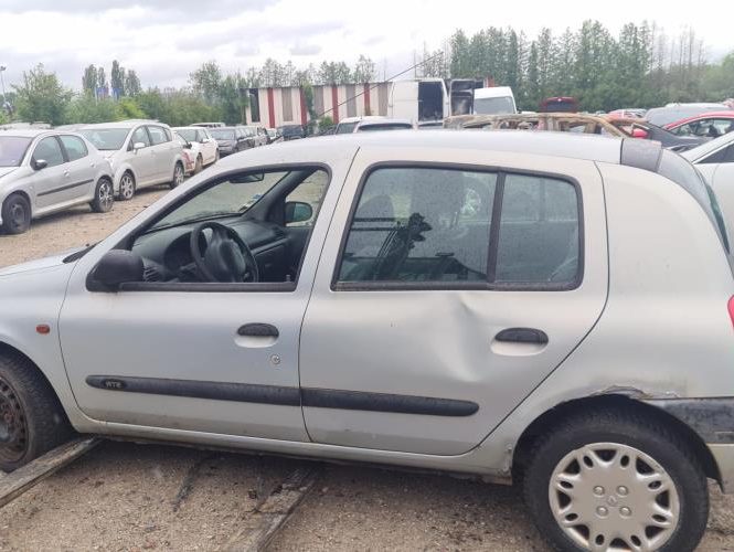 RENAULT CLIO 2