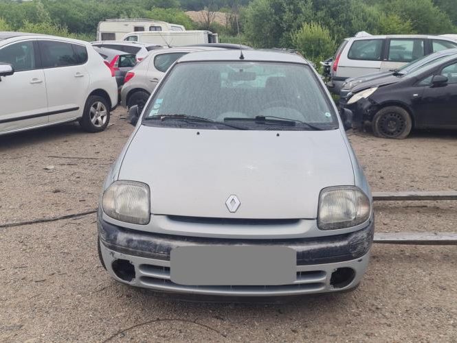 RENAULT CLIO 2