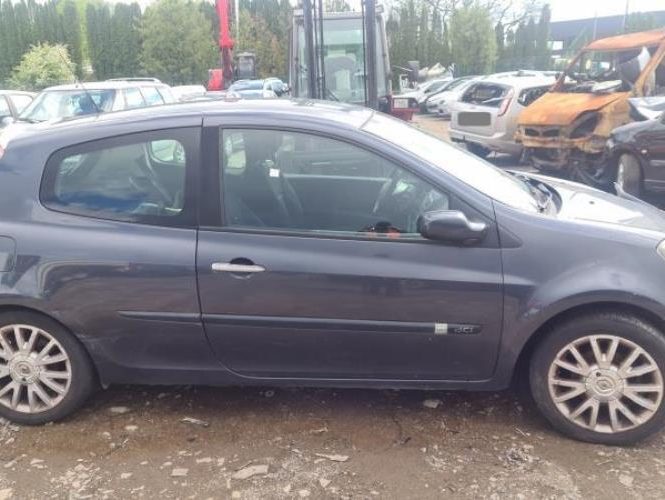 RENAULT CLIO 3 PHASE 1