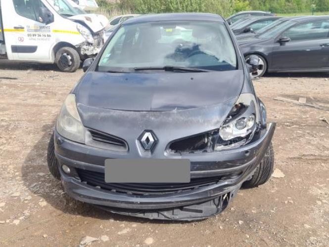 RENAULT CLIO 3 PHASE 1