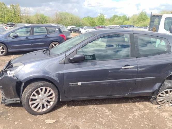 RENAULT CLIO 3 PHASE 1