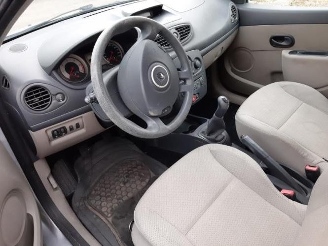 RENAULT CLIO 3 PHASE 1