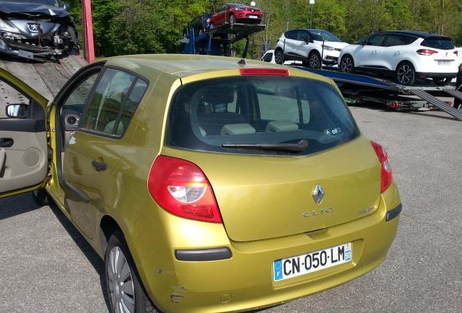 RENAULT CLIO 3 PHASE 1