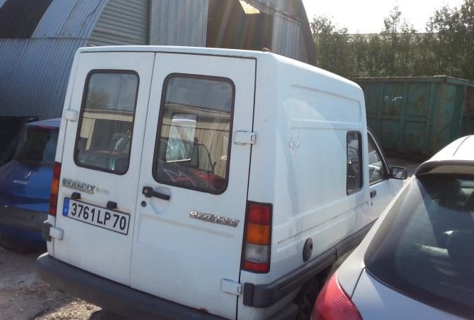 RENAULT EXPRESS PHASE 1