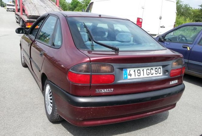 RENAULT LAGUNA 1 PHASE 1