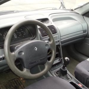 RENAULT LAGUNA 1 PHASE 2