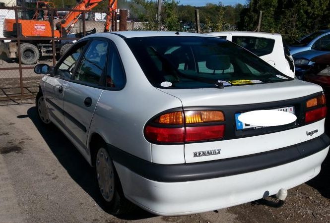 RENAULT LAGUNA 1 PHASE 2