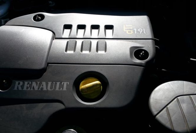 RENAULT LAGUNA 1 PHASE 2