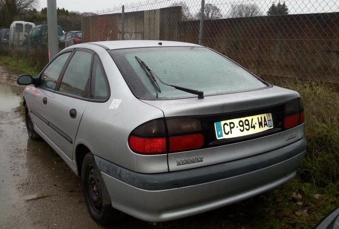 RENAULT LAGUNA 1 PHASE 1