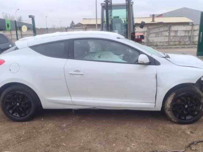 RENAULT MEGANE 3 PHASE 2 COUPE