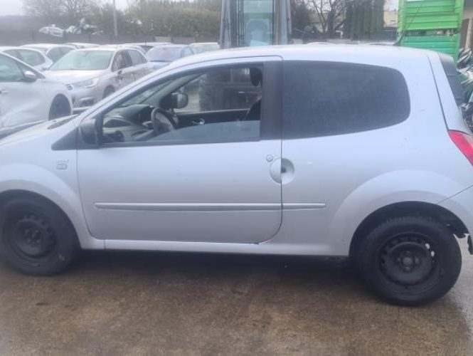 RENAULT TWINGO 2