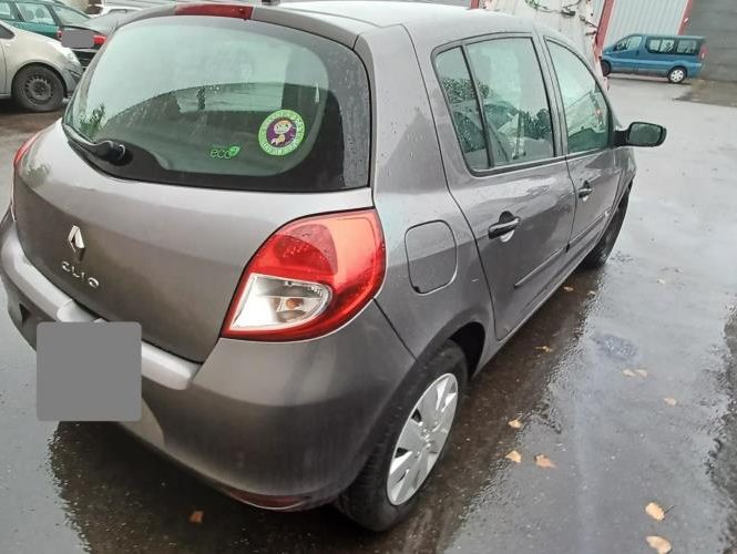 RENAULT CLIO 3 PHASE 2