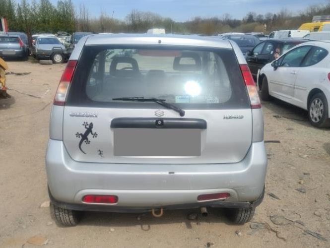 SUZUKI IGNIS 1