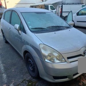 TOYOTA COROLLA VERSO 2