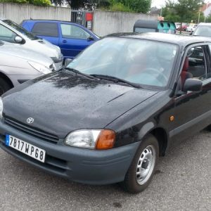 TOYOTA STARLET 3