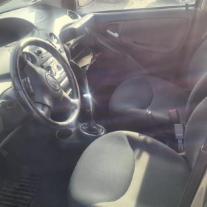 TOYOTA YARIS 1