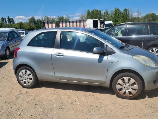 TOYOTA YARIS 2 PHASE 1