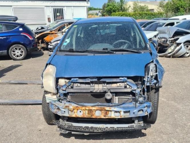 TOYOTA YARIS 2 PHASE 1