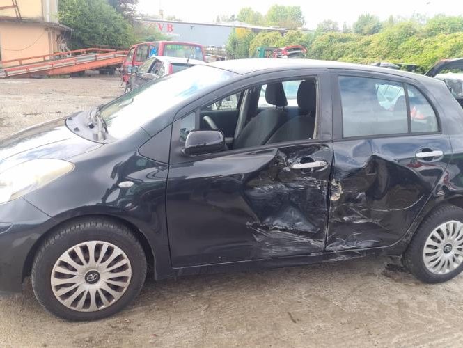 TOYOTA YARIS 2 PHASE 2