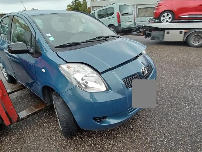 TOYOTA YARIS 2 PHASE 1