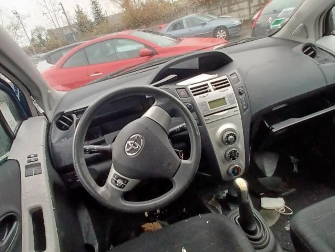 TOYOTA YARIS 2 PHASE 1