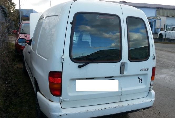 VOLKSWAGEN CADDY 1