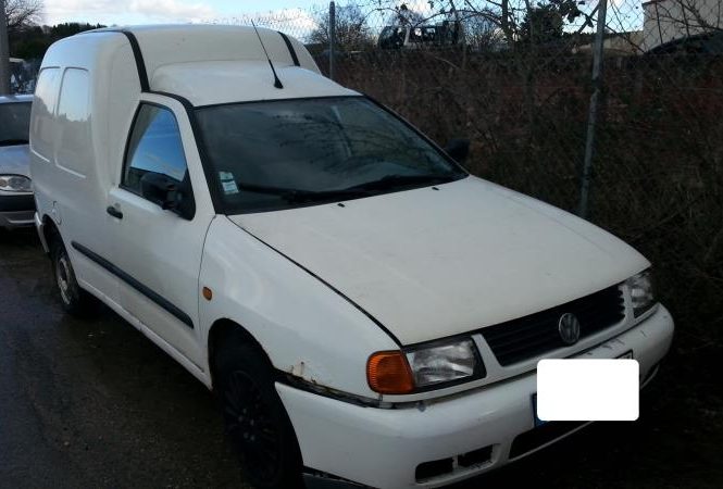 VOLKSWAGEN CADDY 1