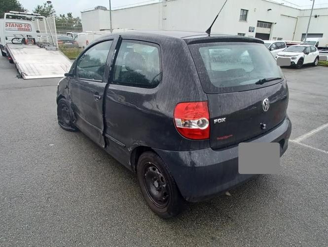 VOLKSWAGEN FOX