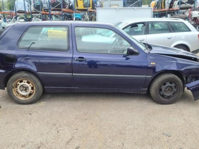 VOLKSWAGEN GOLF 3