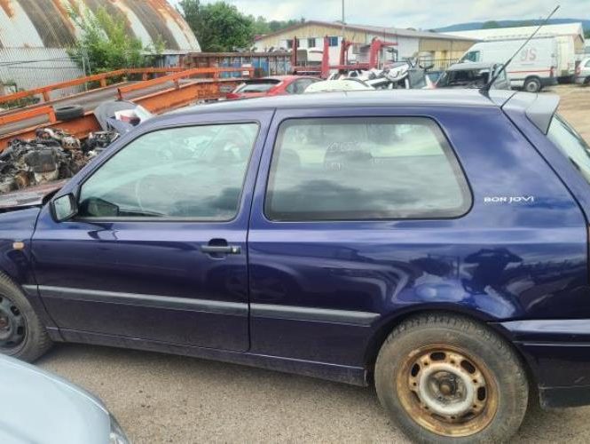 VOLKSWAGEN GOLF 3