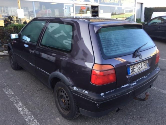 VOLKSWAGEN GOLF
