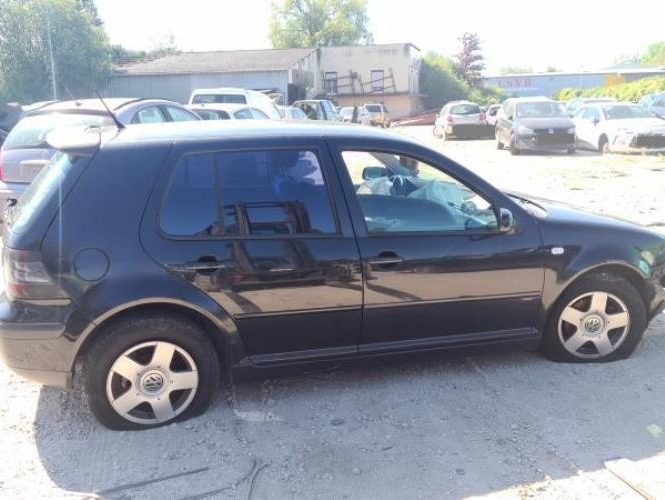 VOLKSWAGEN GOLF 4