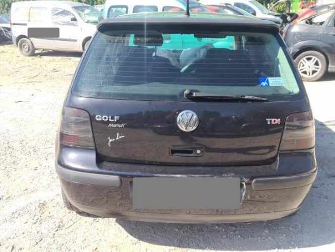 VOLKSWAGEN GOLF 4