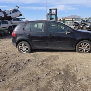 VOLKSWAGEN GOLF 5