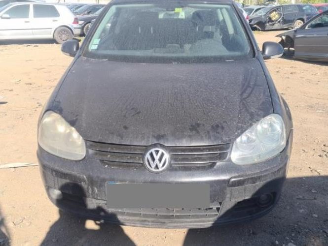 VOLKSWAGEN GOLF 5