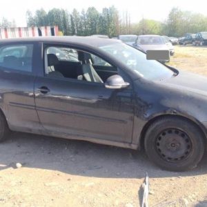 VOLKSWAGEN GOLF 5