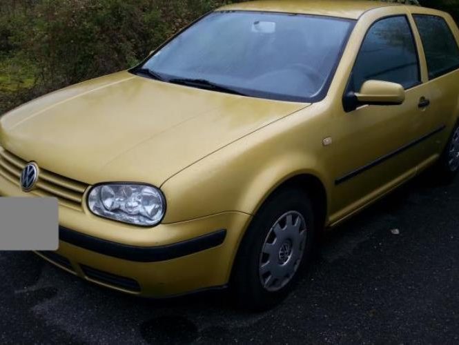 VOLKSWAGEN GOLF 4