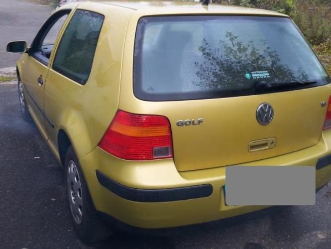 VOLKSWAGEN GOLF 4