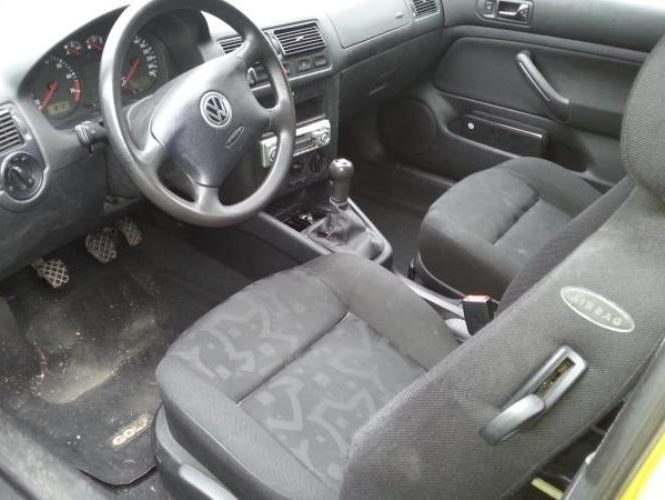 VOLKSWAGEN GOLF 4