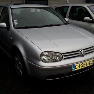 VOLKSWAGEN GOLF 4