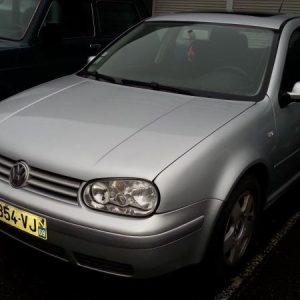 VOLKSWAGEN GOLF 4